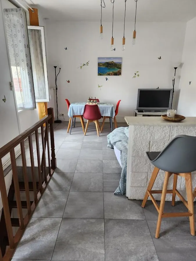 Appartement F2 tout confort proche centre ville avec parking Montluçon