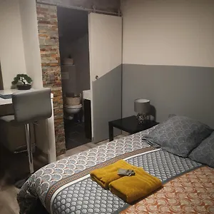 studio-hypercentre-courteissade.fr-provencehotel.com/